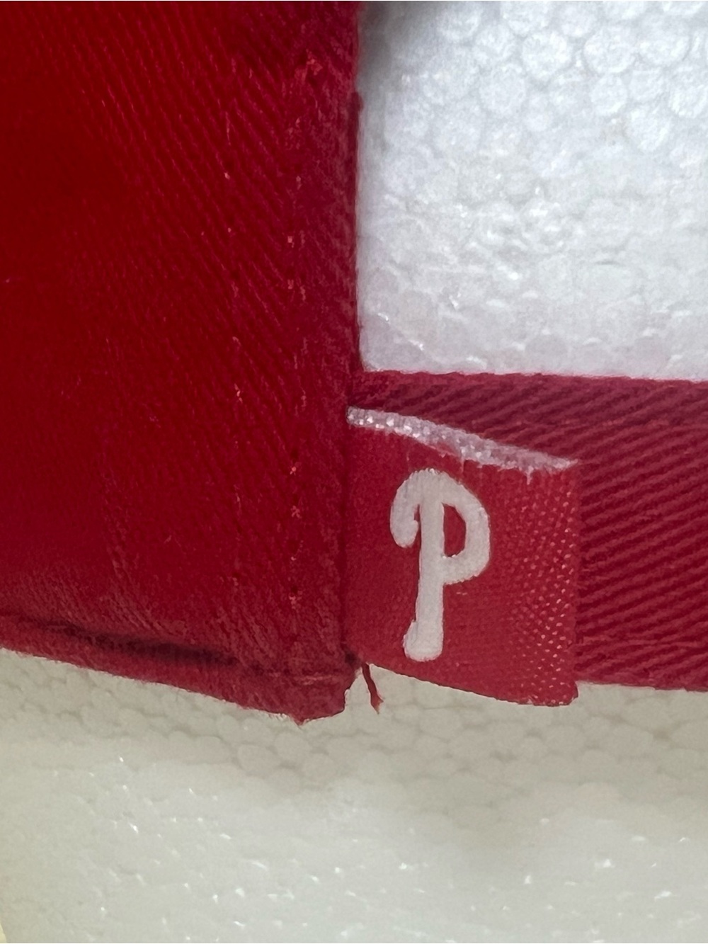 ‘47 Brand Philadelphia Phillies Red Baseball Cap with White 'P' Logo - Picture 9 of 15